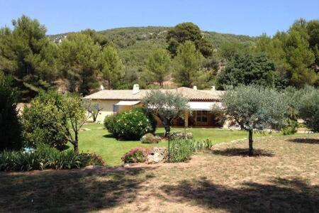 Maison Privee Au Calme Dans Mas Provencal Villa Sanary-sur-Mer Luaran gambar